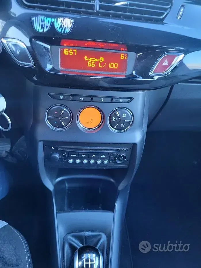 Usata DS Automobiles DS3 95 CV (69 kW) 2011 Rosso Coupé