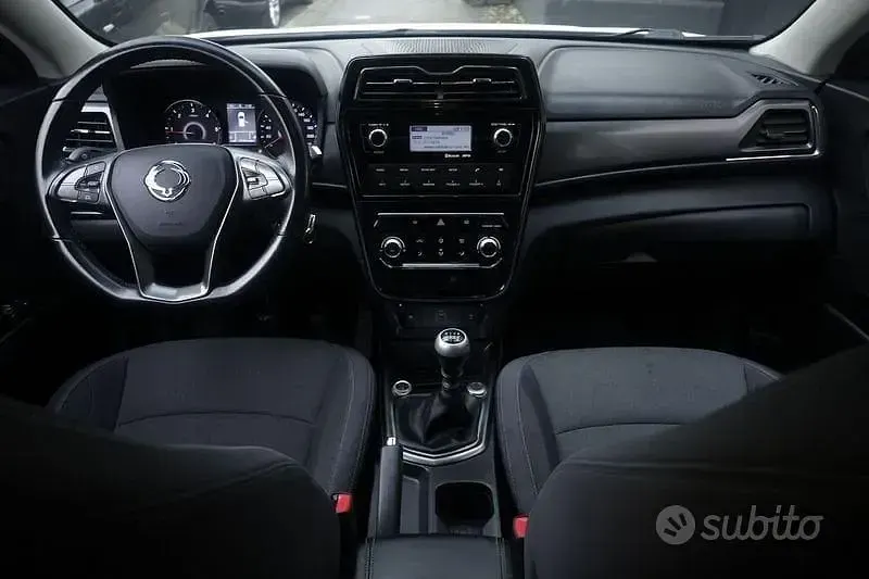 Usata SsangYong Tivoli 136 CV (100 kW) 2021 Bianco SUV