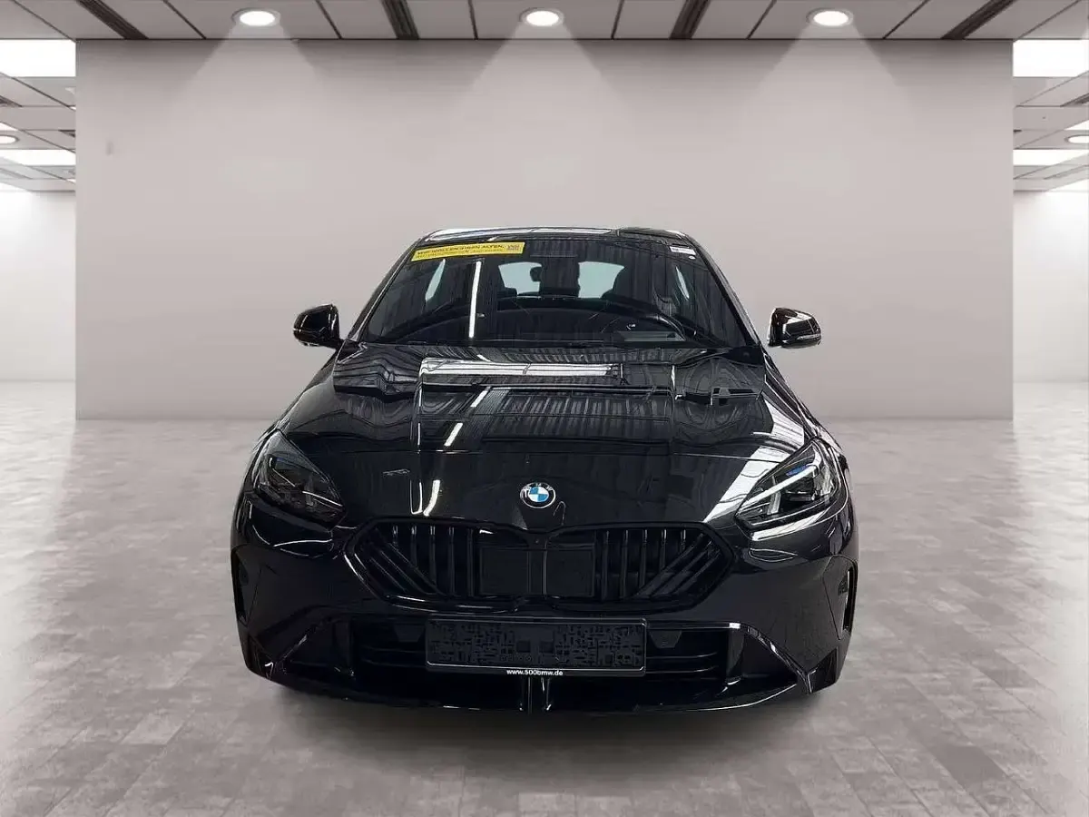 Usata BMW 120 M Sport 163 CV (119 kW) 2025 Nero Utilitaria