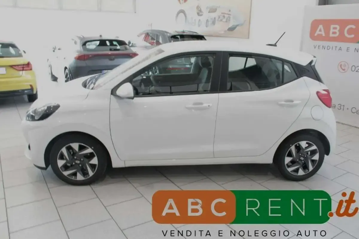 Nuova Hyundai i10 63 CV (46 kW) 2025 Bianco Utilitaria