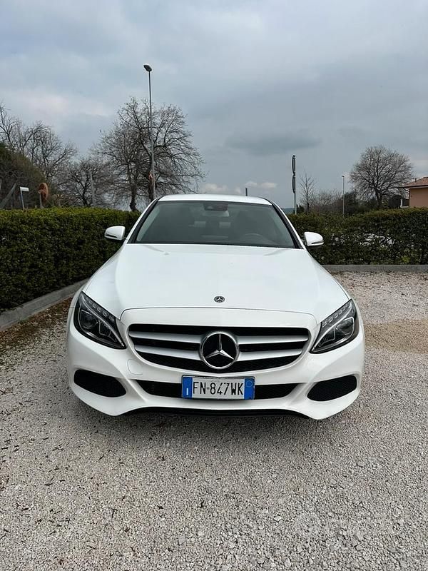 Usata Mercedes C220 Executive 194 CV (142 kW) 2018 Bianco Berlina
