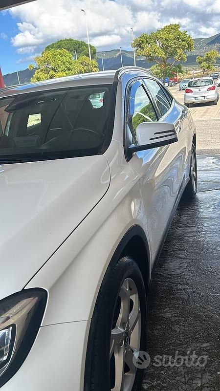 Usata Mercedes GLA180 2019 Bianco SUV