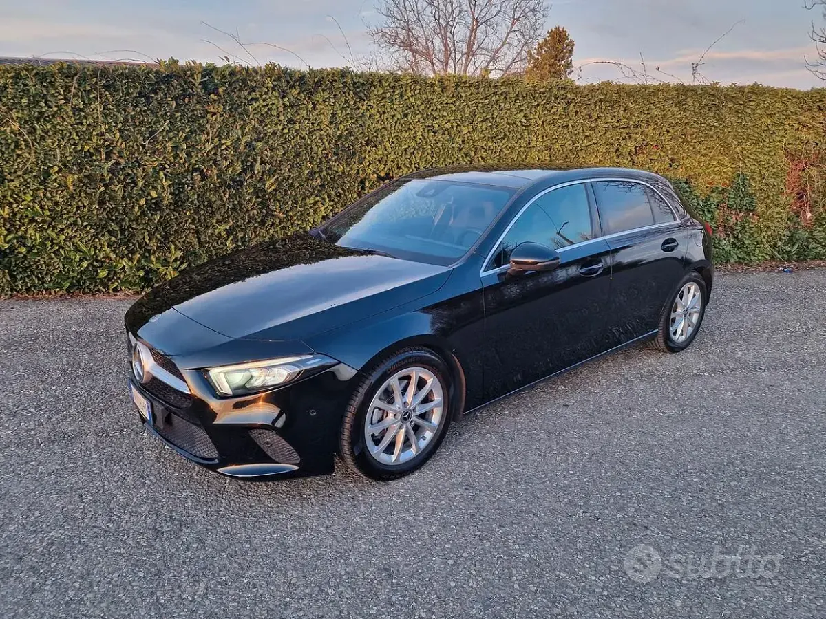 Usata Mercedes A200 163 CV (119 kW) 2019 Nero Berlina
