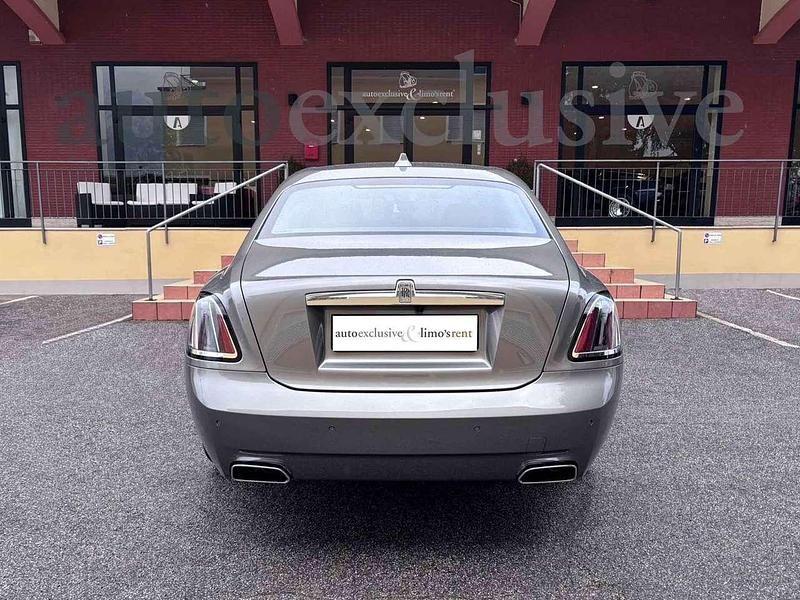 Nuova Rolls Royce Ghost 571 CV (419 kW) 2025 Sterling grey Berlina