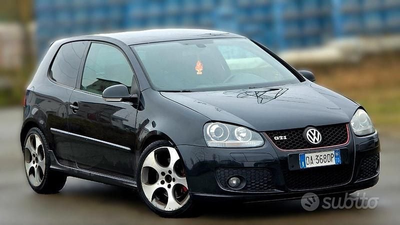 Nero Usata 2006 VW Golf V GTI Tre volumi | 4699 € (Super prezzo) - Immagine 1/4