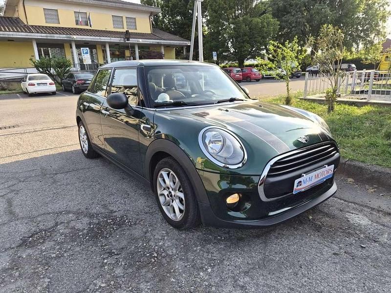 Begagnad Mini ONE 102 HK (75 kW) 2016 Grön Halvkombi