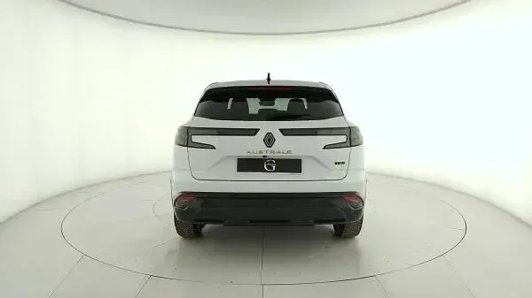 Usata Renault Austral Techno 200 CV (147 kW) 2023 Bianco SUV