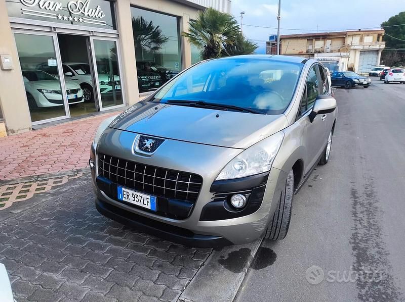 Grigio Usata 2013 Peugeot 3008 Business-Line Station wagon | 3500 € (Super prezzo) - Immagine 1/4