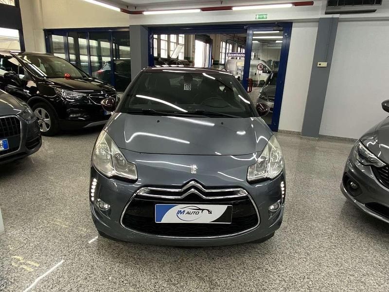 Grigio Usata 2011 DS Automobiles DS3 Chic Due volumi | 5900 € (Ottimo prezzo) - Immagine 1/4