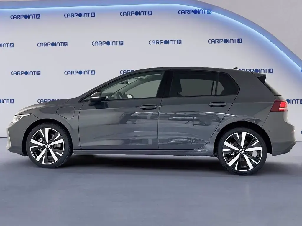 Nuova VW Golf VIII Edition 150 CV (110 kW) 2026 Dolphin grey metallizzato Berlina