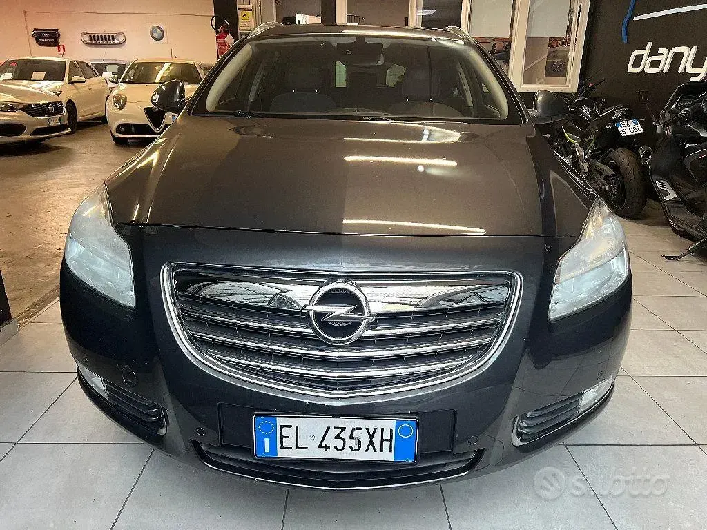 Usata Opel Insignia Cosmo 160 CV (117 kW) 2012 Grigio Station wagon