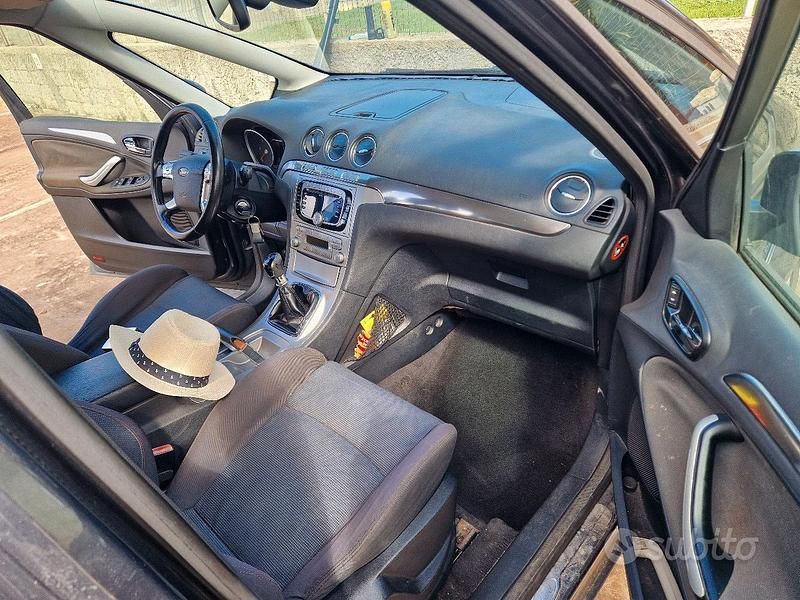 Usata Ford S-MAX S 145 CV (106 kW) 2007 Grigio Monovolume