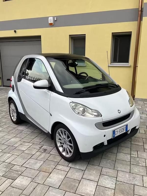 Usata Smart ForTwo Coupé Passion 71 CV (52 kW) 2007 Bianco Coupé