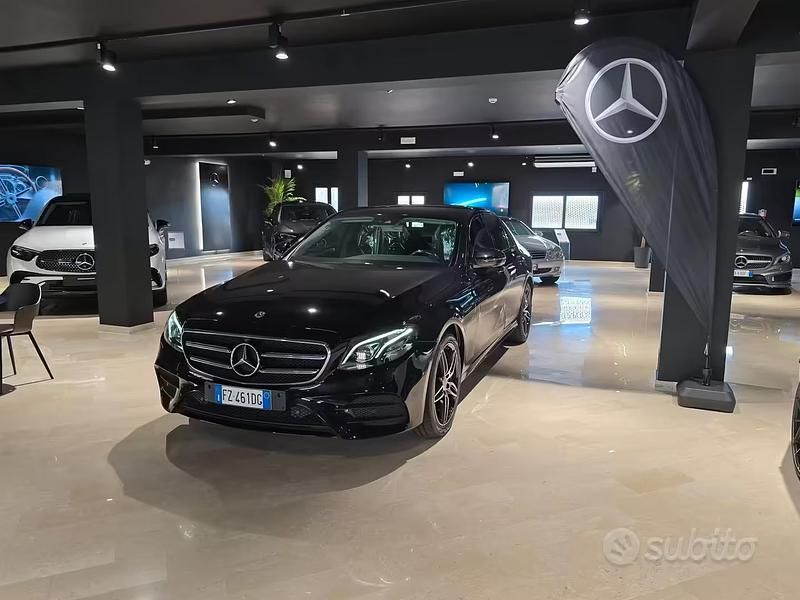 Usata Mercedes E220 Premium 194 CV (142 kW) 2020 Nero Berlina