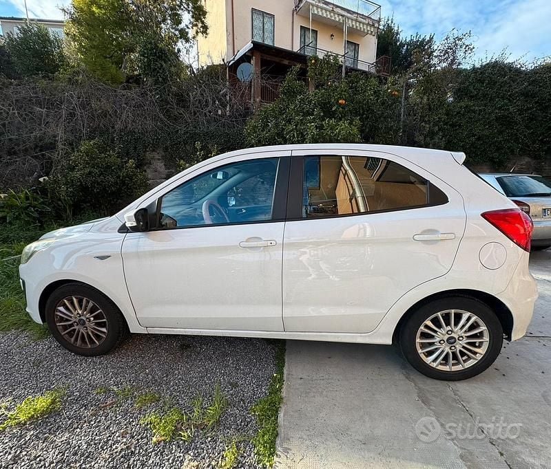 Usata Ford Ka Plus 86 CV (63 kW) 2019 Bianco Utilitaria