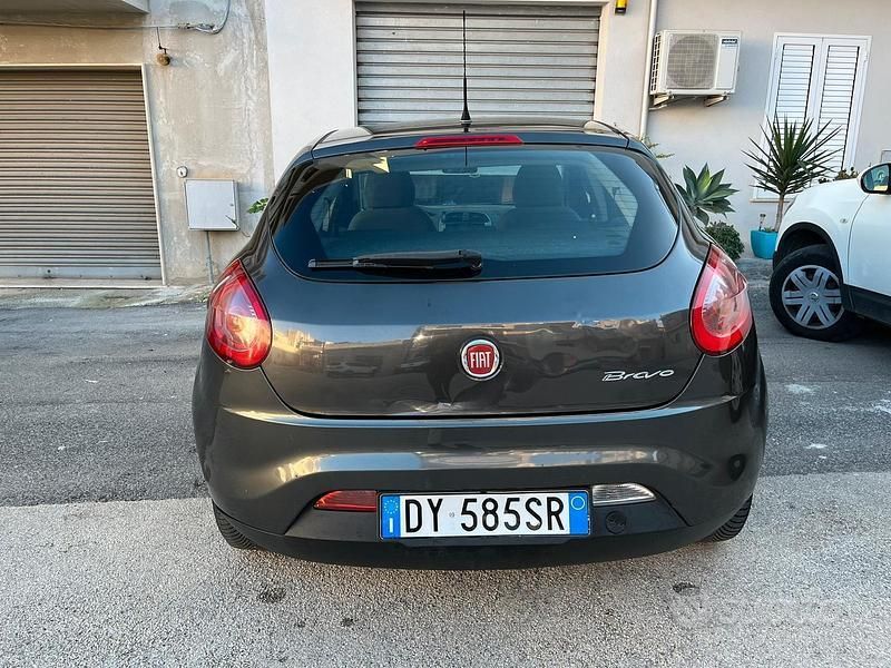Usata Fiat Bravo 120 CV (88 kW) 2009 Grigio Utilitaria