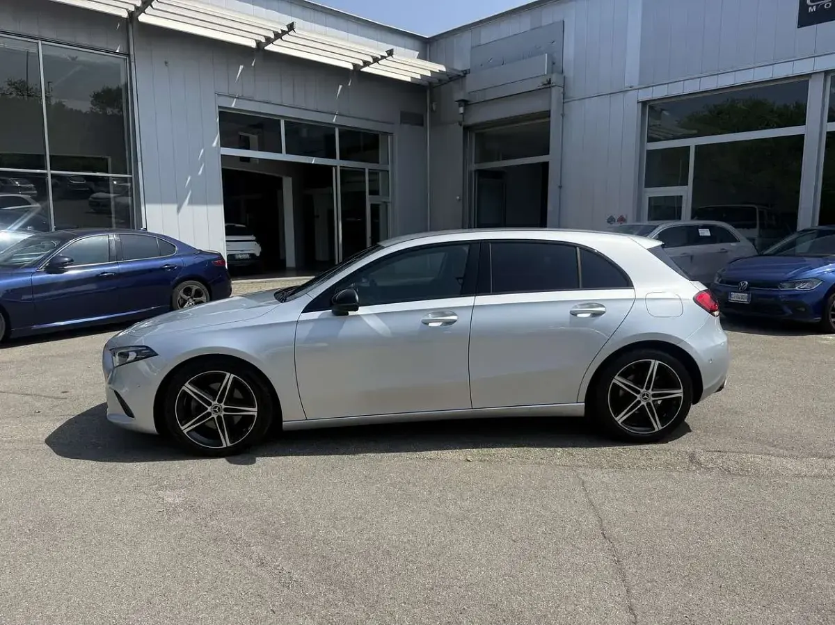 Usata Mercedes A180 Edition 116 CV (85 kW) 2022 Argento Berlina