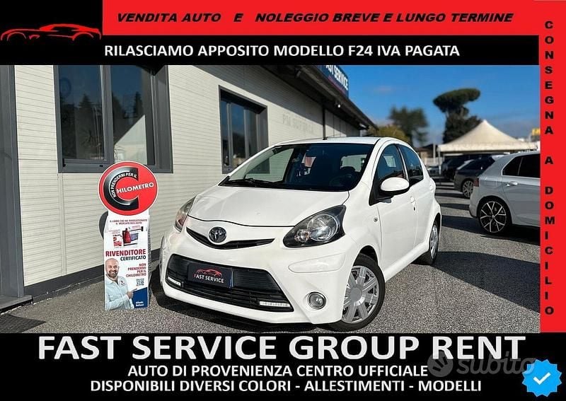 Bianco Usata 2013 Toyota Aygo Due volumi | 5900 € (Buon prezzo) - Immagine 1/2