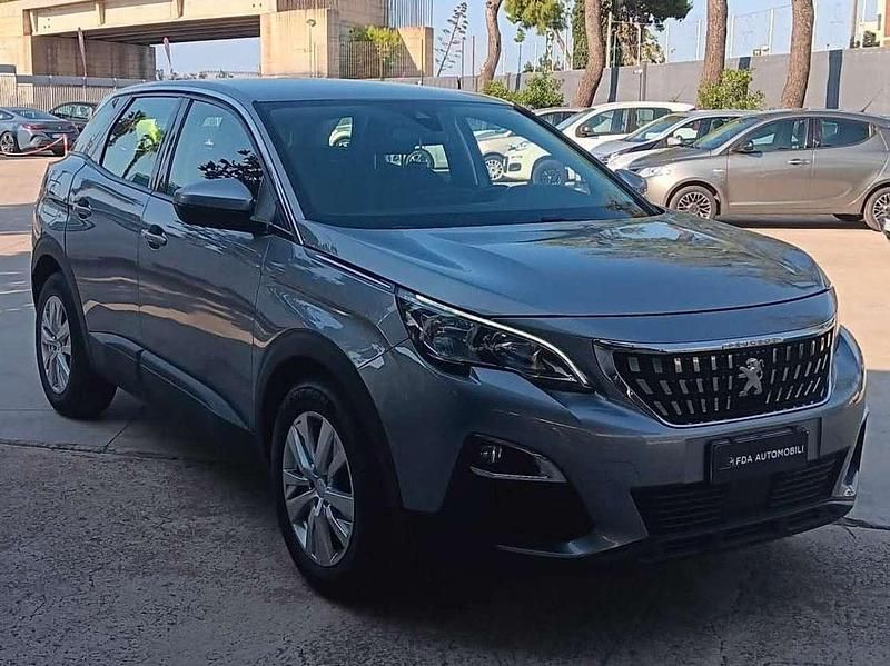 Usata Peugeot 3008 Business-Line 120 CV (88 kW) 2018 Grigio SUV