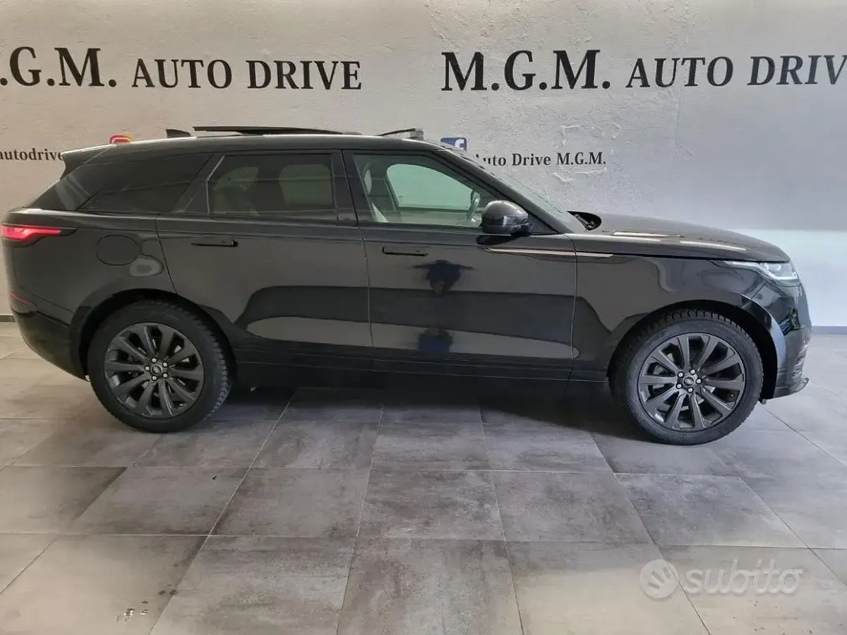 Usata Land Rover Range Rover Velar R-Dynamic 241 CV (177 kW) 2019 Nero SUV