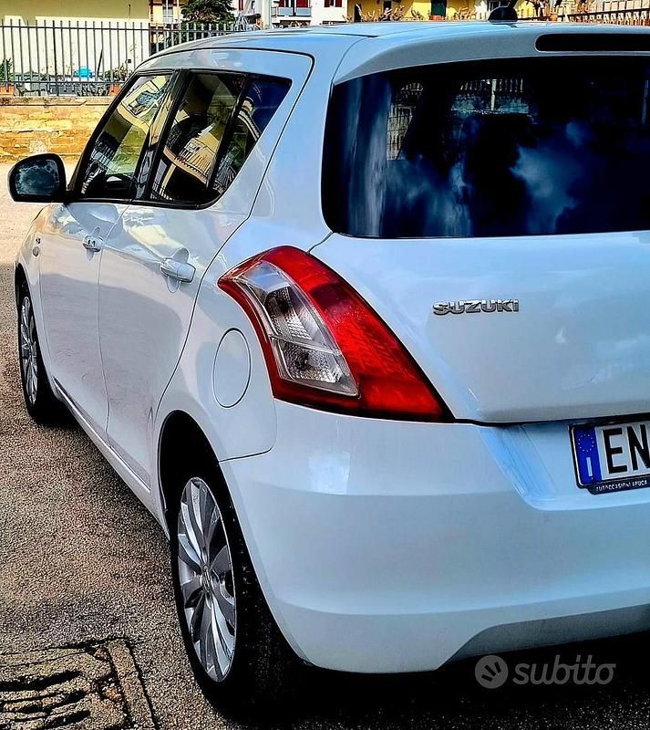Usata Suzuki Swift 2012 Bianco Utilitaria