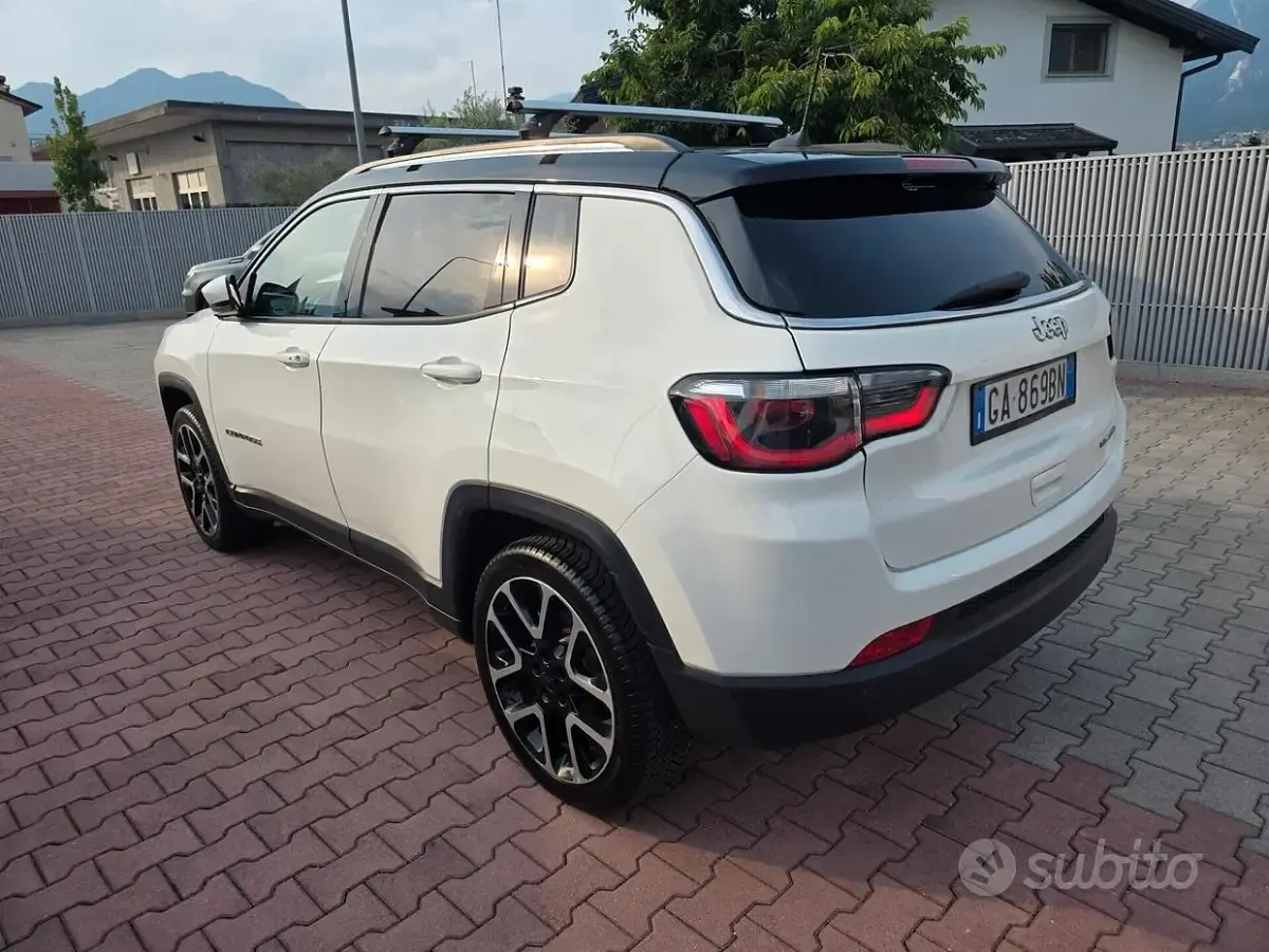 Usata Jeep Compass 140 CV (102 kW) 2020 Bianco SUV