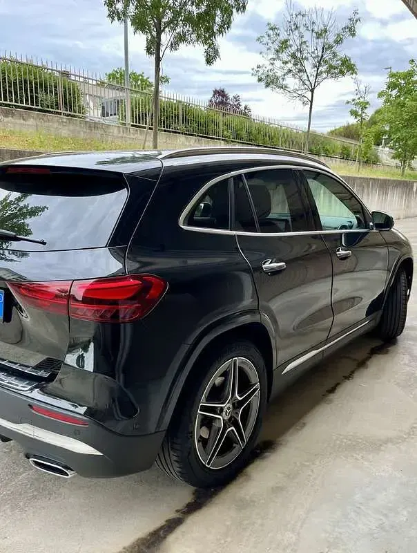 Usata Mercedes GLA200 AMG line 150 CV (110 kW) 2025 SUV