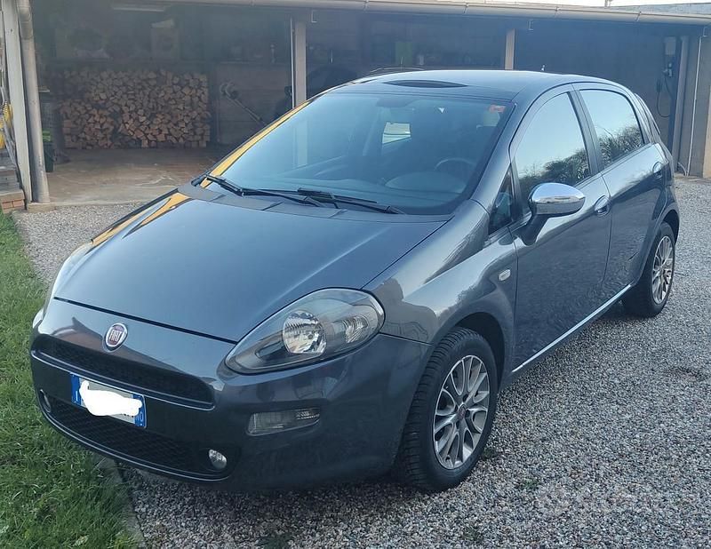 Usata Fiat Punto Evo Lounge 77 CV (56 kW) 2012 Utilitaria