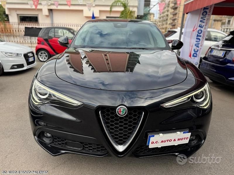 Usata Alfa Romeo Stelvio Super 210 CV (154 kW) 2018 Nero SUV