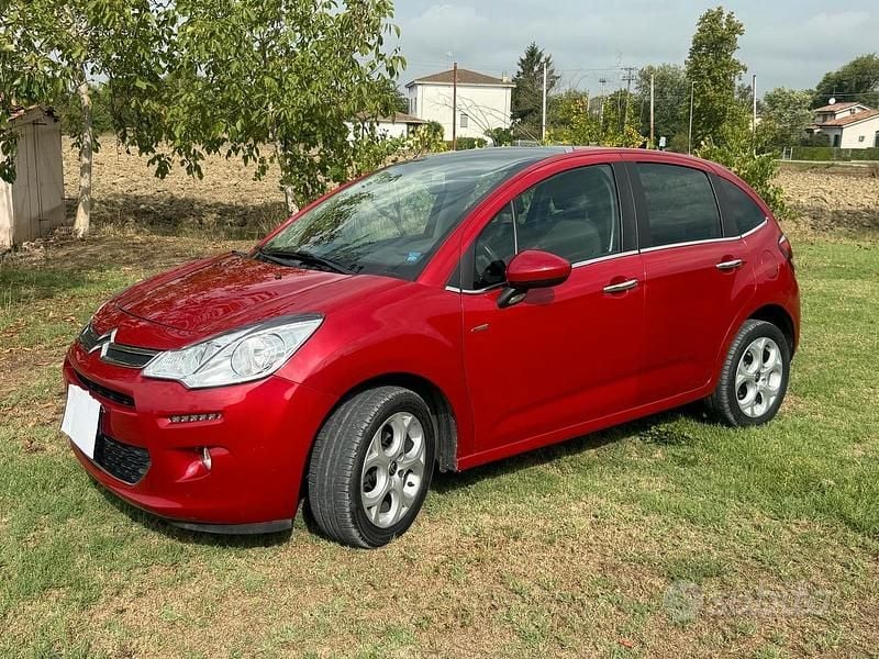 Rosso Usata 2016 Citroën C3 Exclusive Utilitaria | 5700 € (Super prezzo) - Immagine 1/4