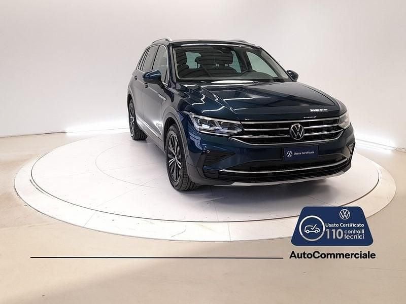 Usata VW Tiguan Elegance 150 CV (110 kW) 2022 Blu SUV