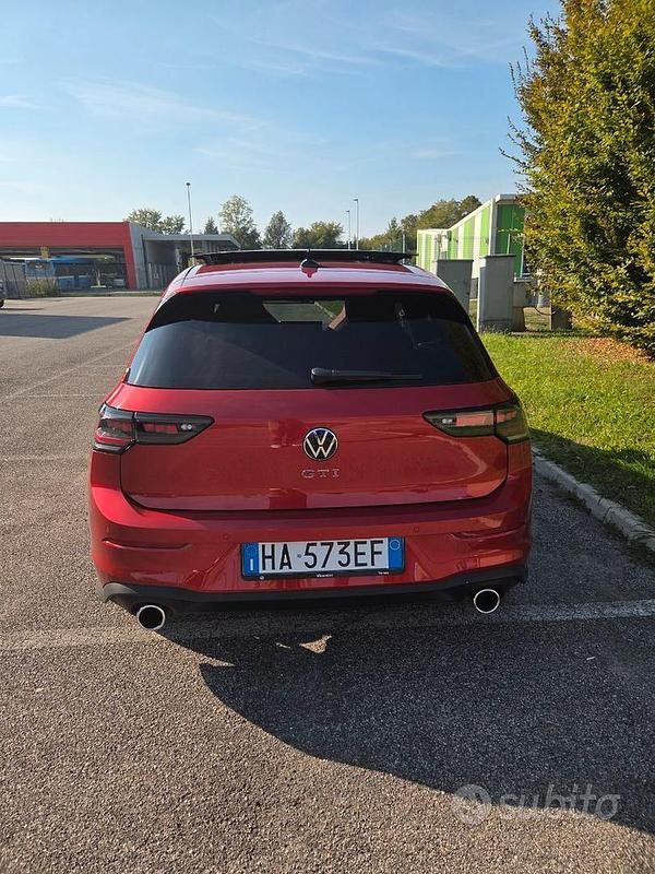 Usata VW Golf VIII GTI 265 CV (194 kW) 2025 Rosso Berlina
