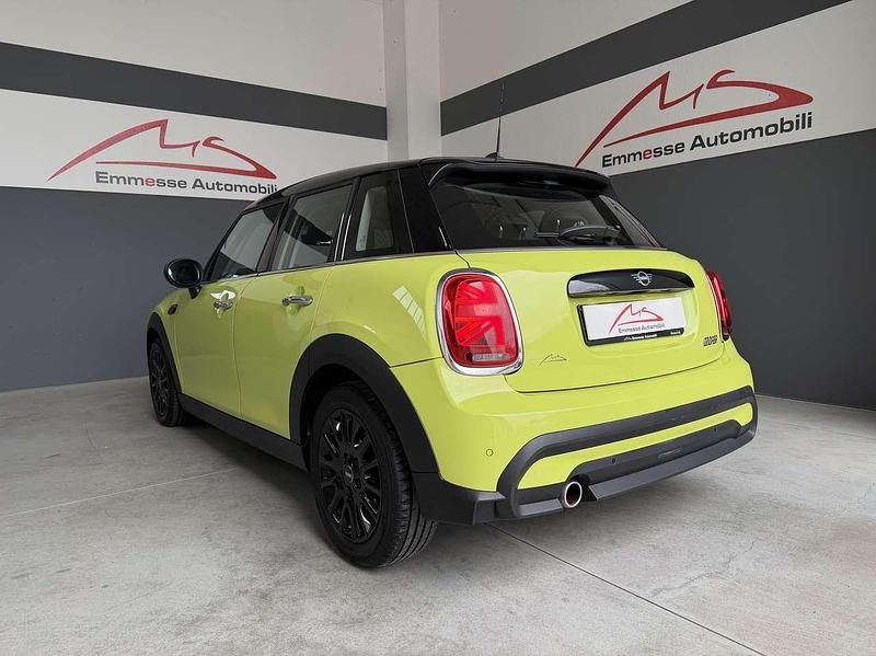 Usata Mini Cooper Business 136 CV (100 kW) 2023 Verde bicolore nero Utilitaria