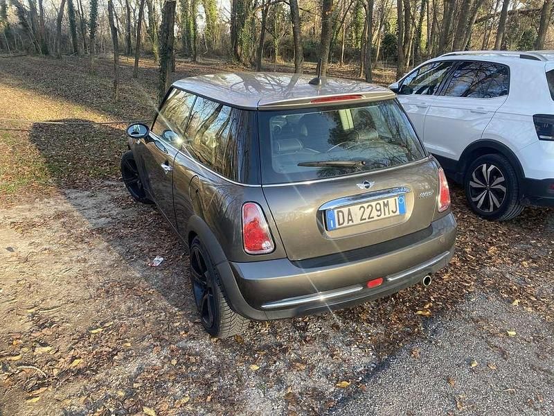 Usata Mini Cooper 116 CV (85 kW) 2006 Utilitaria