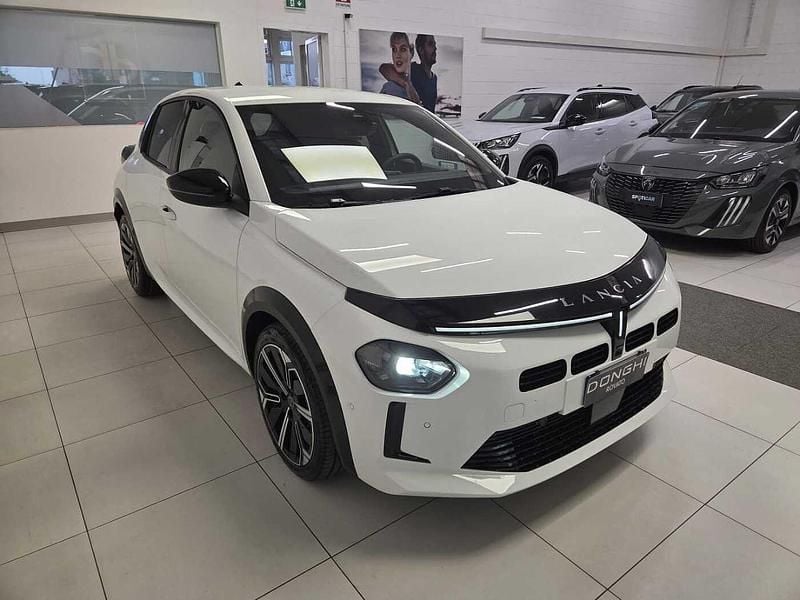 Usata Lancia Ypsilon 101 CV (74 kW) 2025 Marmo Utilitaria