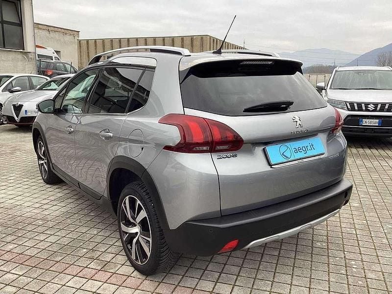 Usata Peugeot 2008 Allure 102 CV (75 kW) 2019 Grigio SUV