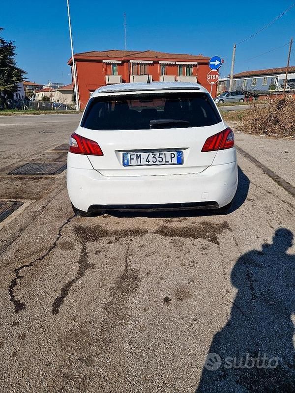 Usata Peugeot 308 2018 Bianco Berlina