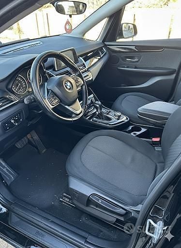 Usata BMW 216 95 CV (69 kW) 2018 Nero Station wagon