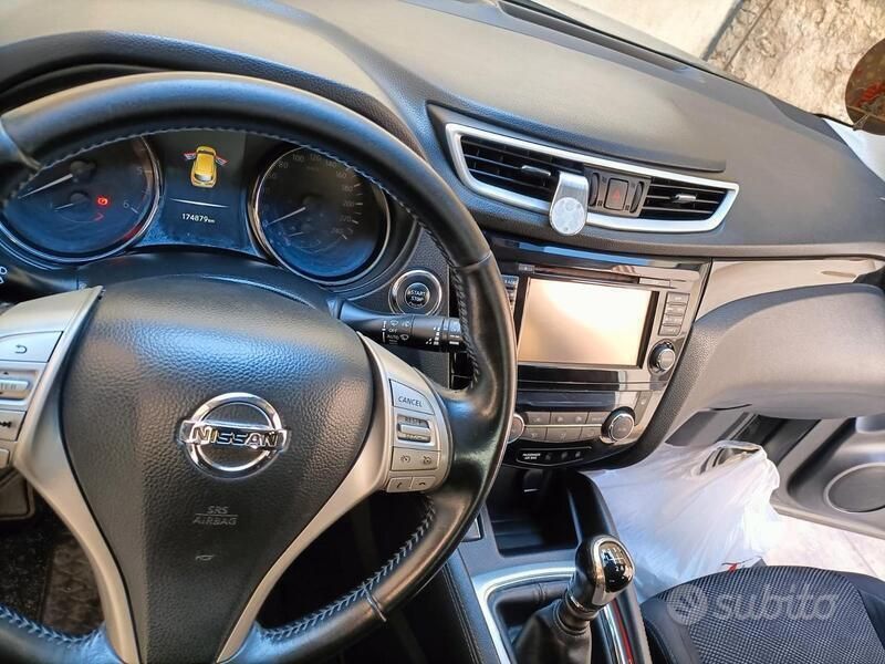Usata Nissan Qashqai 2015 Grigio SUV