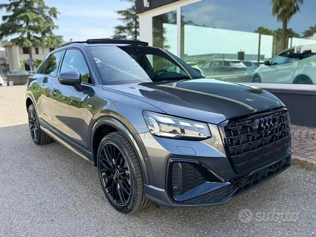 Nuova Audi Q2 S-Line 150 CV (110 kW) 2026 Grigio SUV