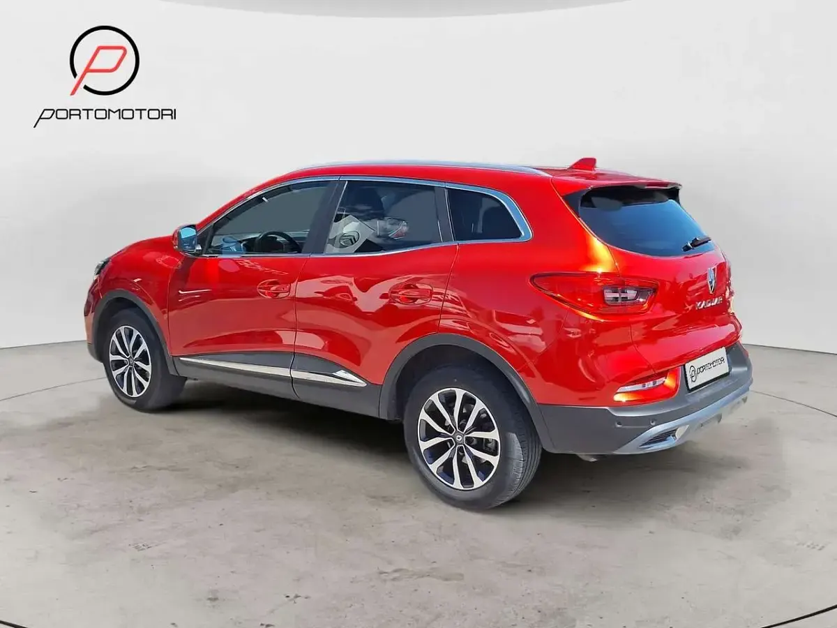 Usata Renault Kadjar Business 140 CV (102 kW) 2021 Rosso SUV