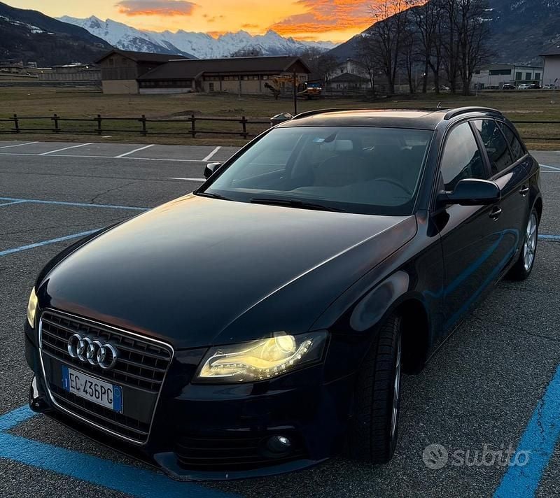 Usata Audi A4 Comfort 143 CV (105 kW) 2010 Blu Station wagon