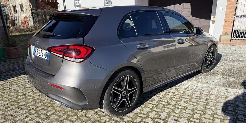 Usata 2018 Mercedes A250 AMG Tre volumi | 28.000 € (Cara) - Immagine 1/4