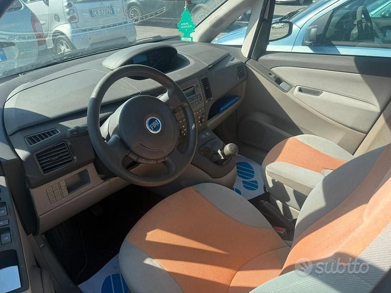 Usata Fiat Idea 101 CV (74 kW) 2005 Bianco Monovolume