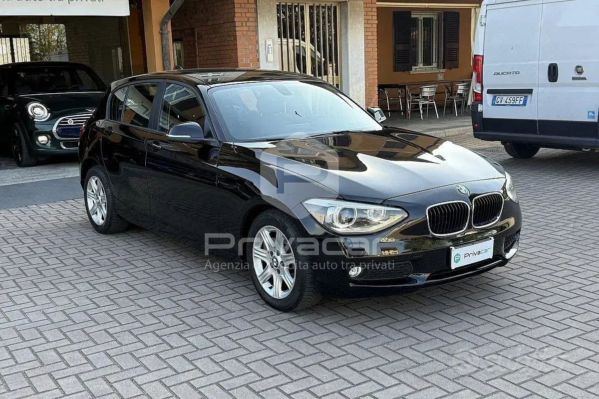Usata BMW 116 Sport Line 116 CV (85 kW) 2012 Nero Utilitaria