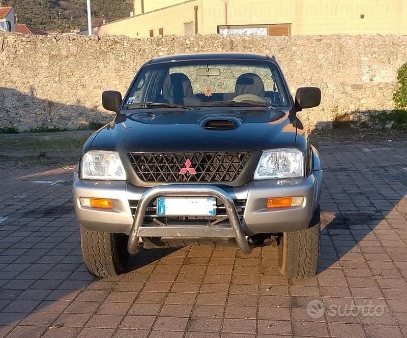 Usata Mitsubishi L200 87 CV (63 kW) 2003 Blu Pick-up