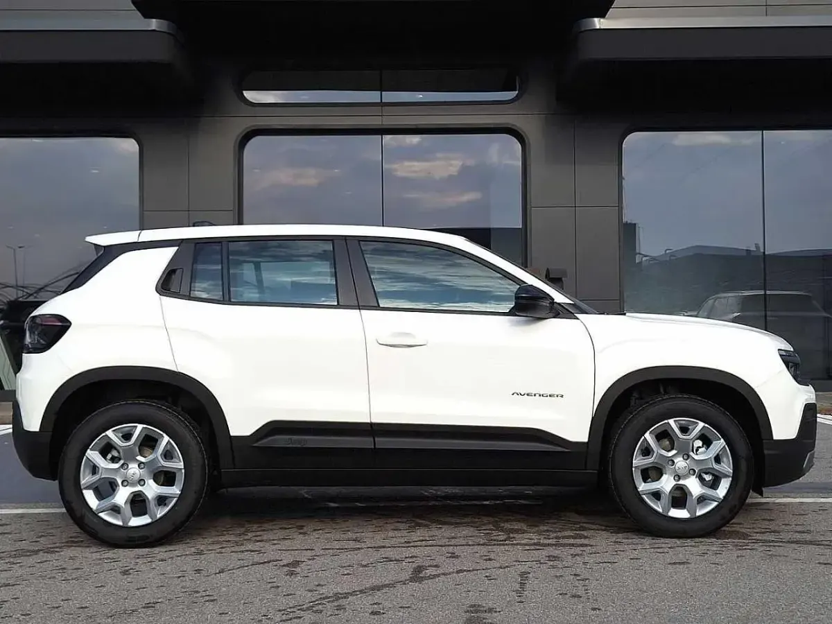 Nuova Jeep Avenger Altitude 101 CV (74 kW) 2026 Bianco SUV