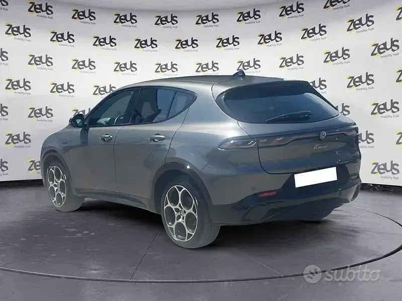 Usata Alfa Romeo Tonale Veloce 160 CV (117 kW) 2024 Grigio SUV