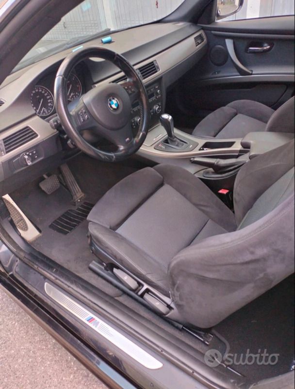 Begagnad BMW 320 M Sport 184 HK (135 kW) 2012 Svart Sportkupé