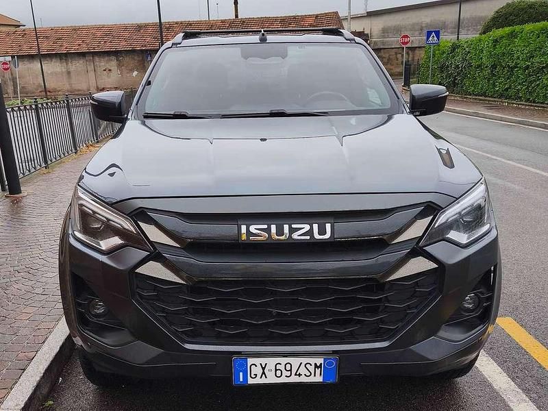 Usata Isuzu D-Max 163 CV (119 kW) 2024 Grigio SUV